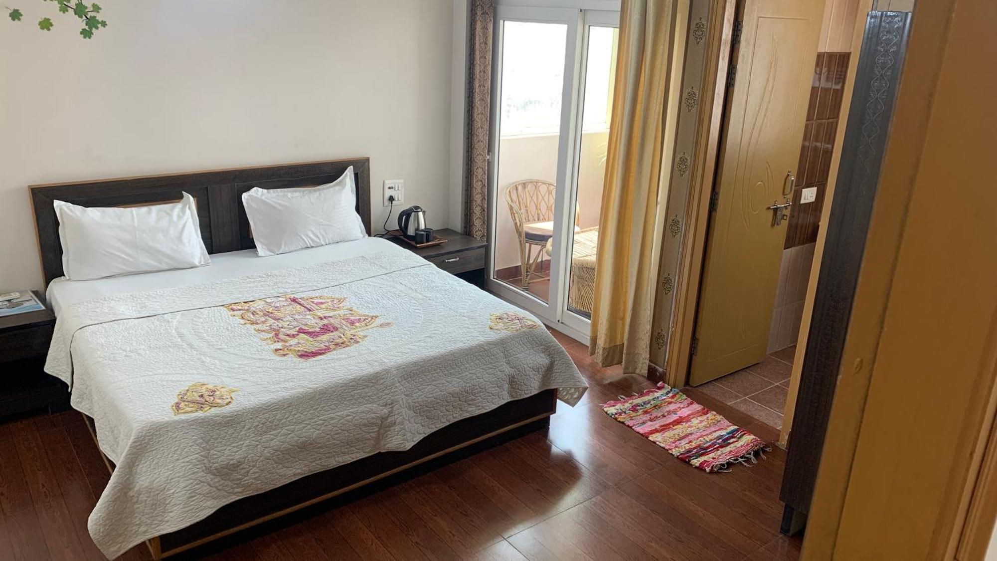 Rudram Yoga & Ayurveda Retreat Hotel Rishikesh