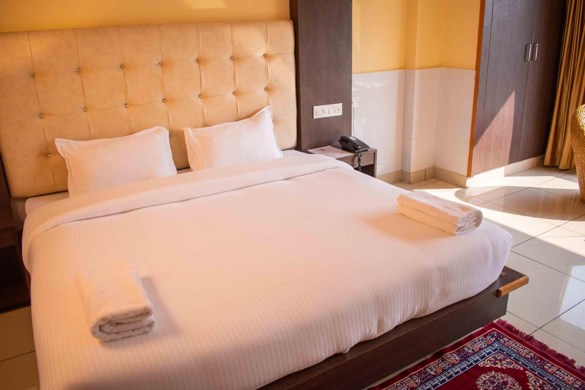Mvt & Restaurant Hotel Rishikesh