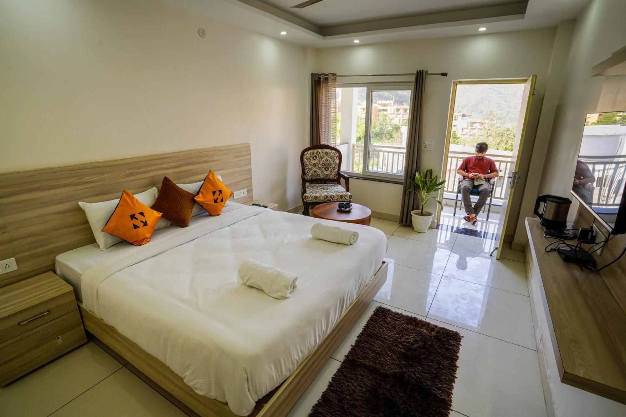 Hide-in Rishikesh, Laxman Jhula Hostel Rishikesh