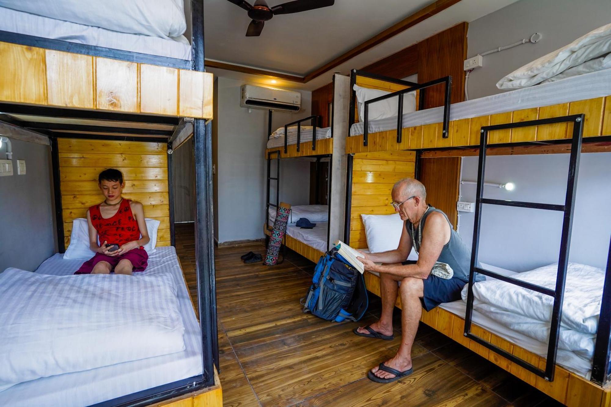 Hostel Hide-in Rishikesh, Laxman Jhula *