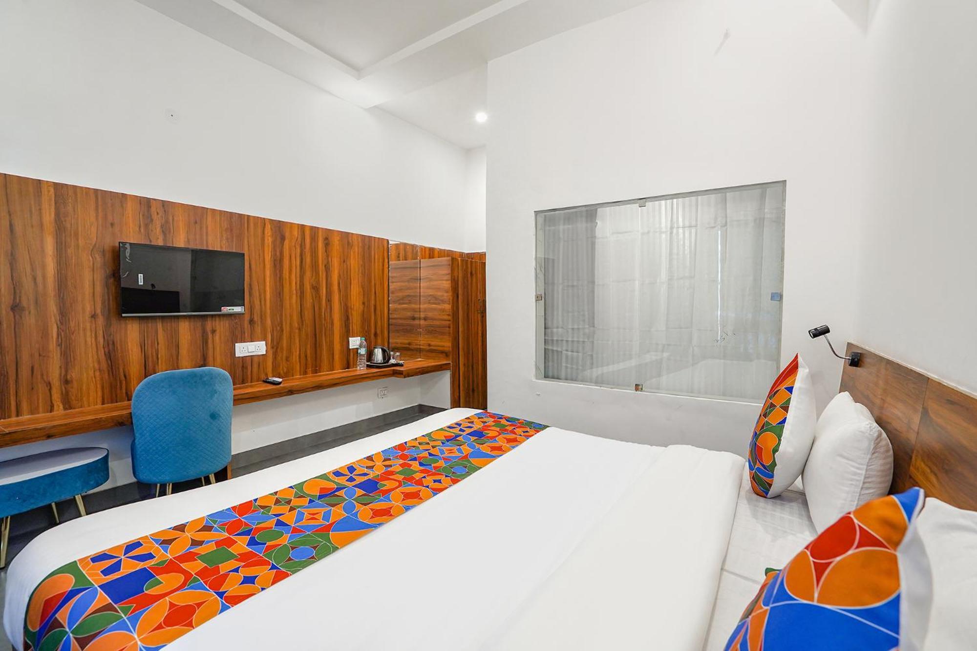 Montreal By Madhuban Hotel