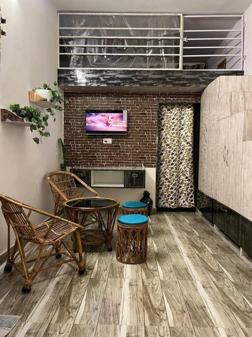 Cozy 2 Set Near Ganges Holiday home