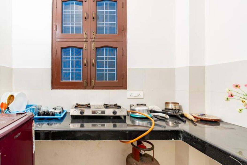 Apartment Ensquare - 2bhk With Netflix, Kitchen Near Laxman Jhula Tapovan *
