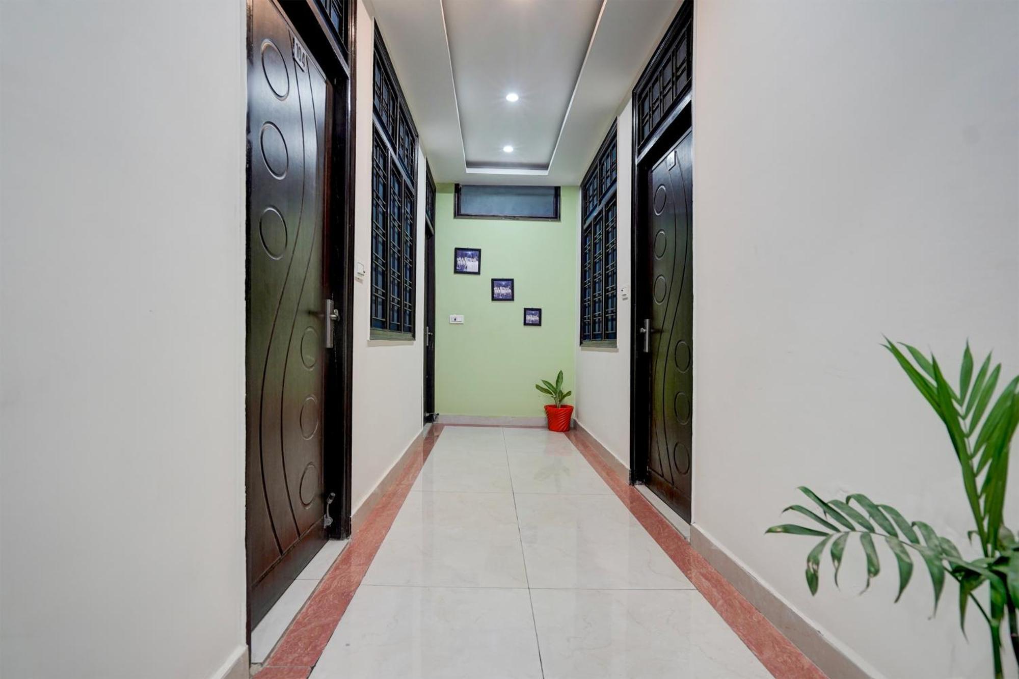 Aradhana Palace Hotel