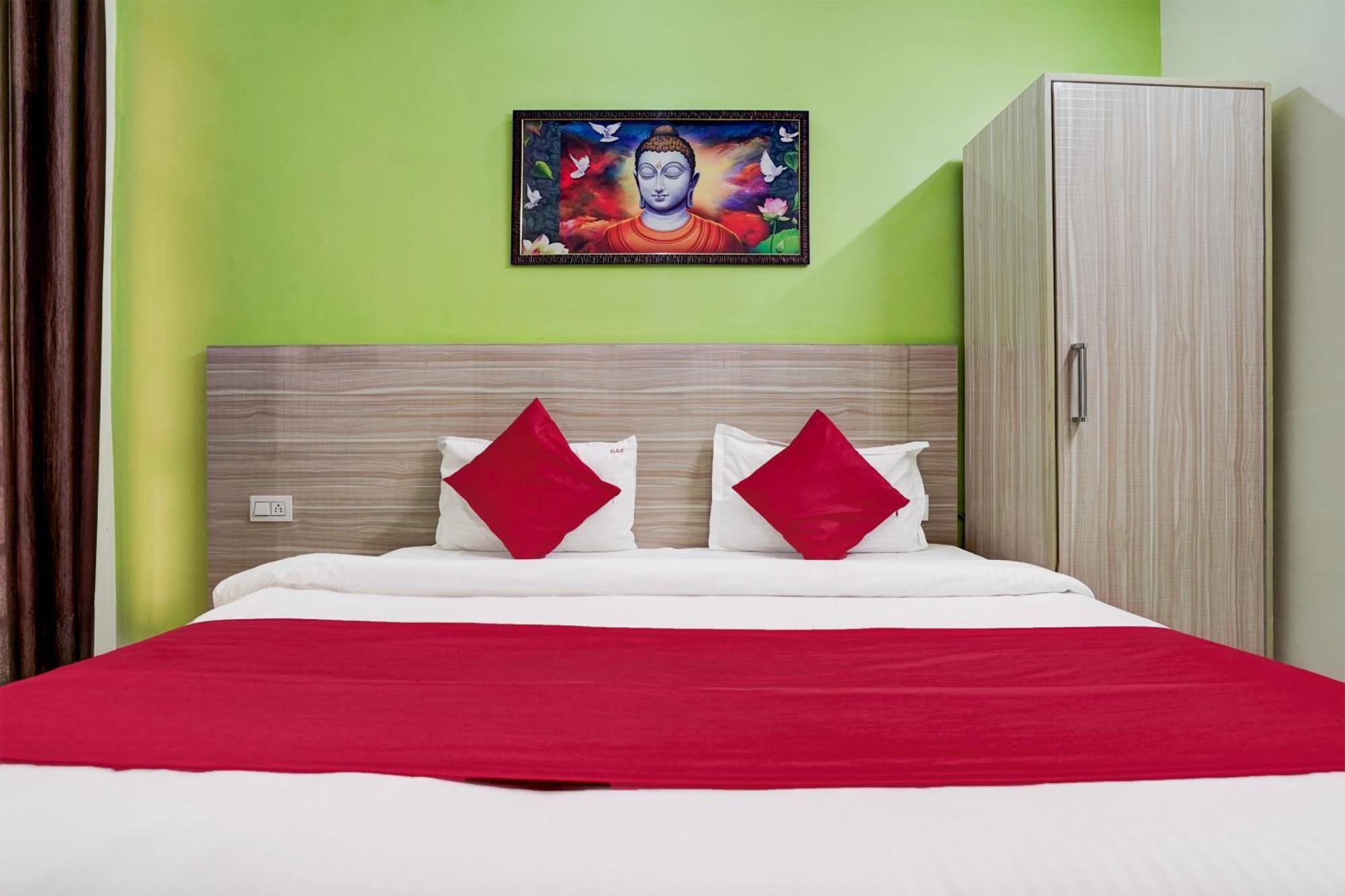 Hotel Aradhana Palace
