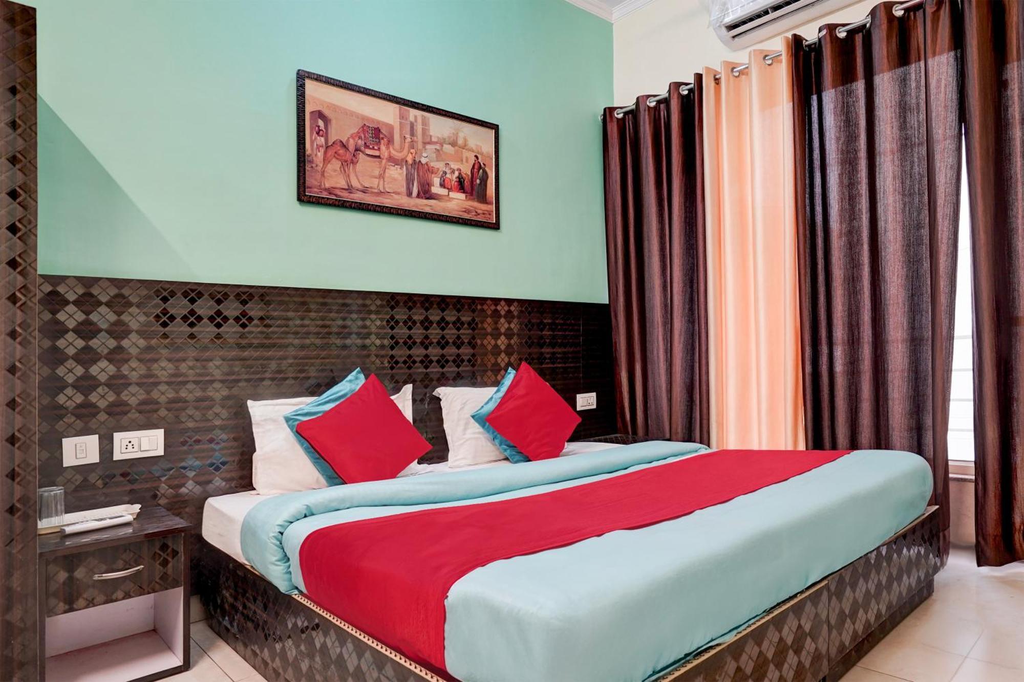 Hotel Aradhana Palace *