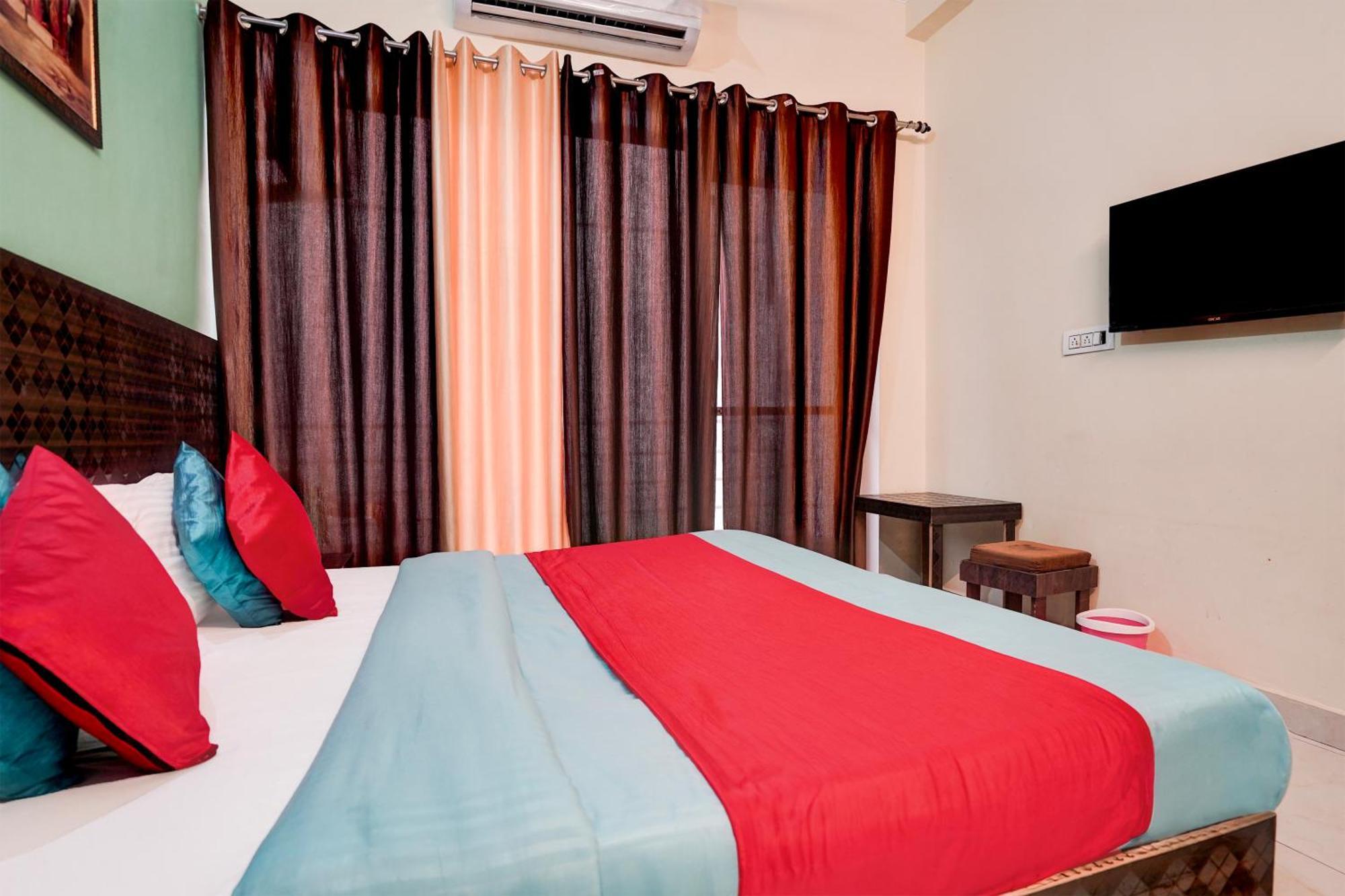 Aradhana Palace *