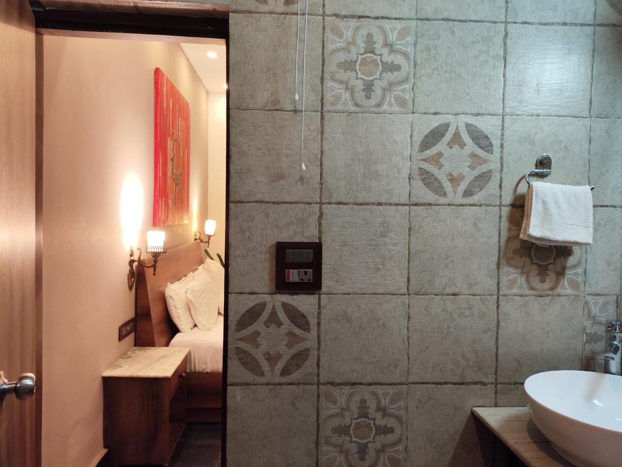 Guest house Meeram Ganga, A Heritage By The Ganges At Triveni Ghat