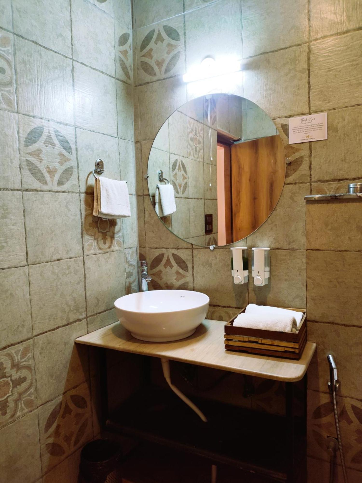 Guest house Meeram Ganga, A Heritage By The Ganges At Triveni Ghat Rishikesh