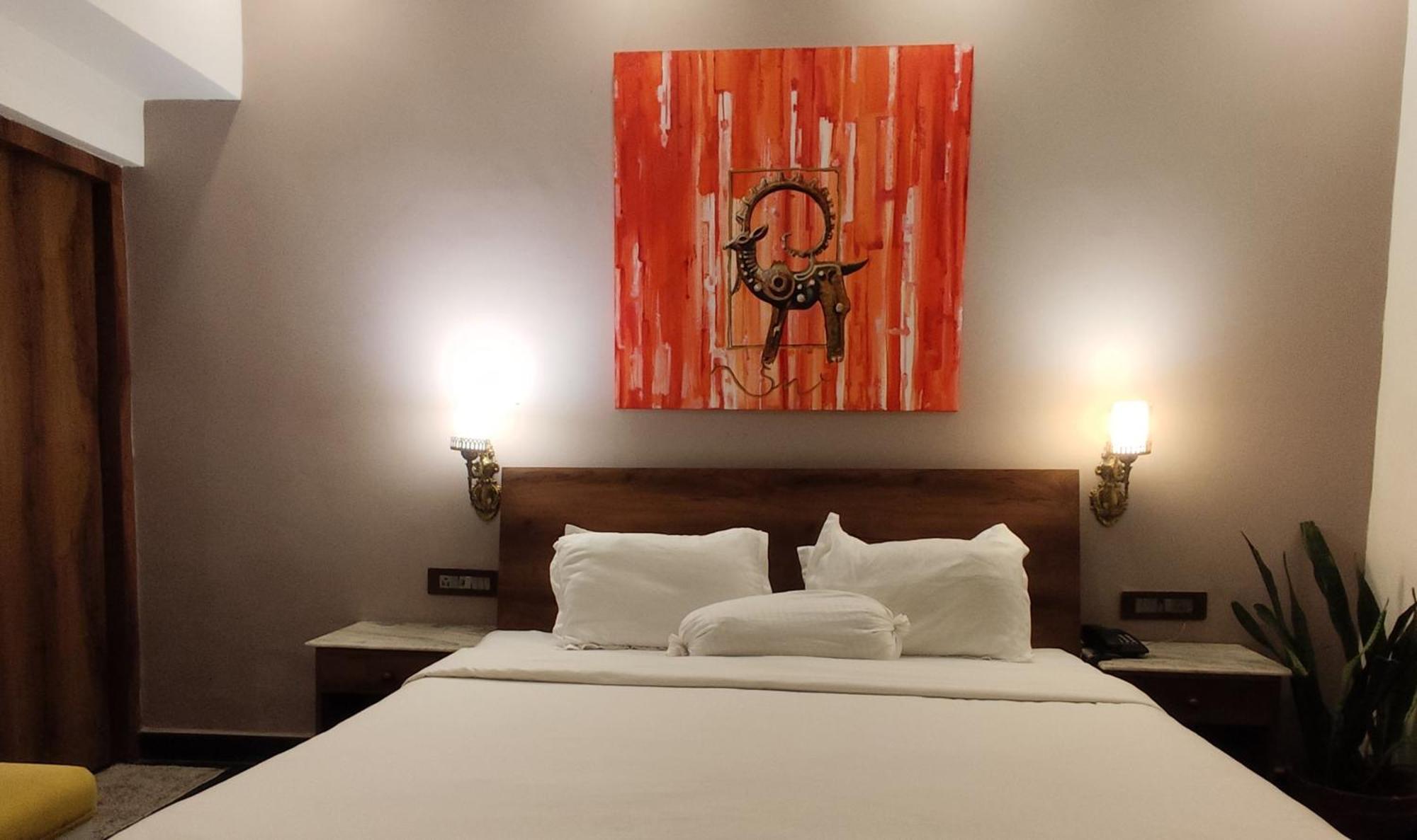 Guest house Meeram Ganga, A Heritage By The Ganges At Triveni Ghat *