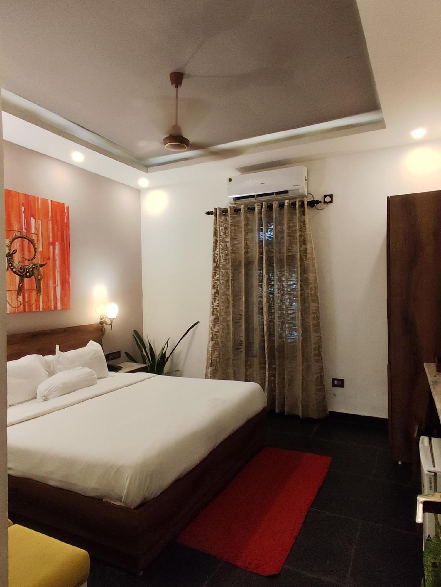 Meeram Ganga, A Heritage By The Ganges At Triveni Ghat Guest house Rishikesh