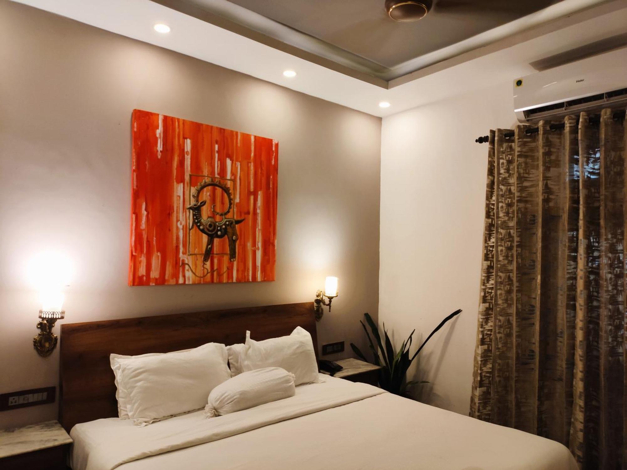 Meeram Ganga, A Heritage By The Ganges At Triveni Ghat Guest house