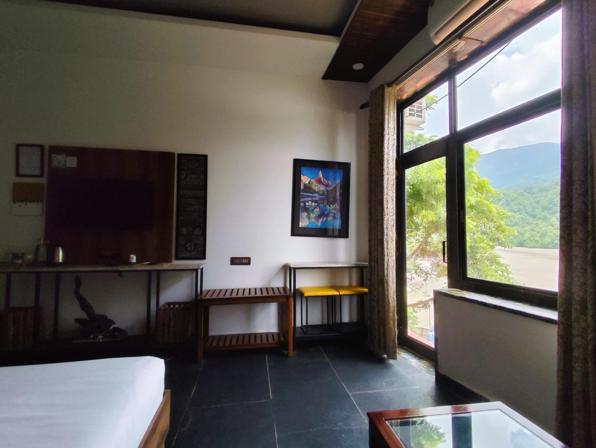 Guest house Meeram Ganga, A Heritage By The Ganges At Triveni Ghat *