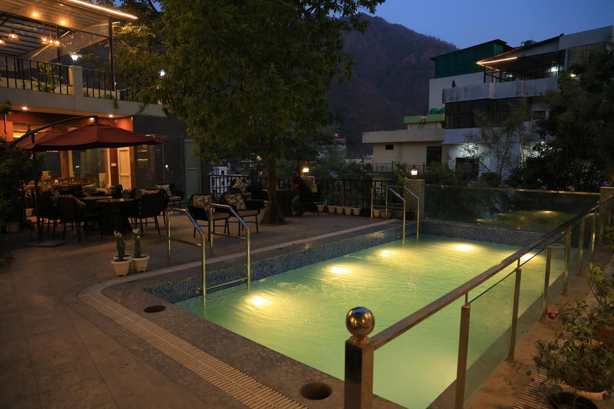 Yogved Hospitality & Hotel