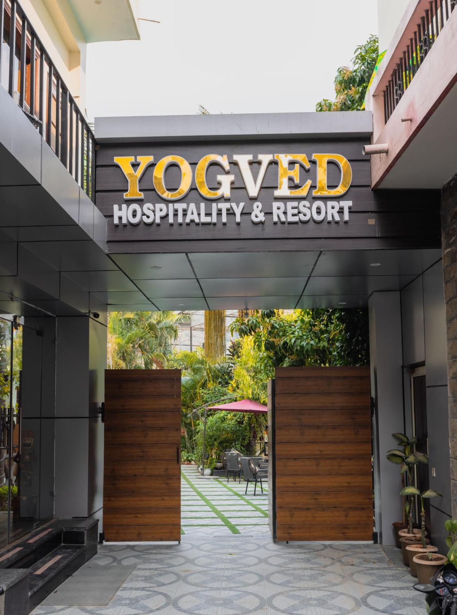 Hotel Yogved Hospitality & 3*