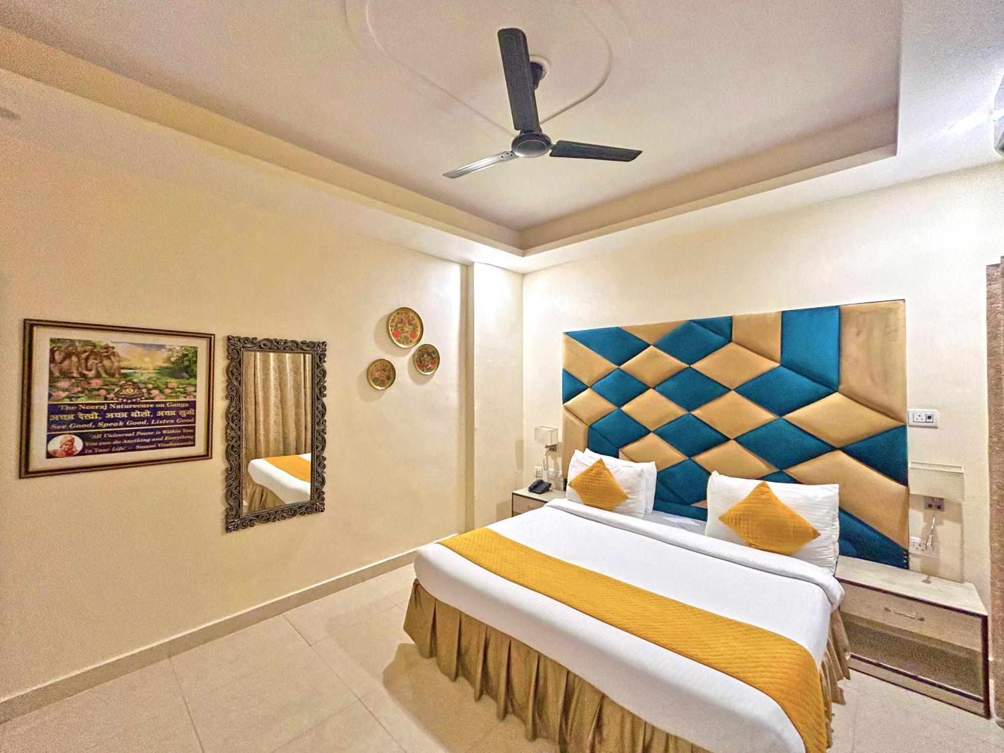 The Neeraj Naturecure On Ganga 4*