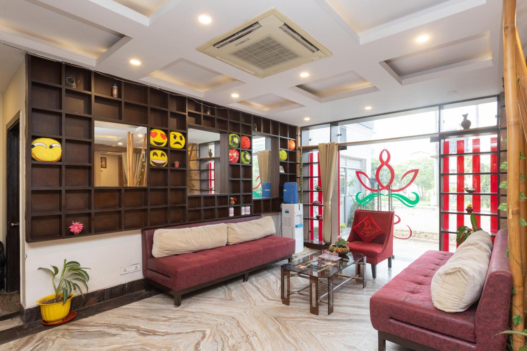 Hotel Indira Nikunj Rubystone Exotic 3*