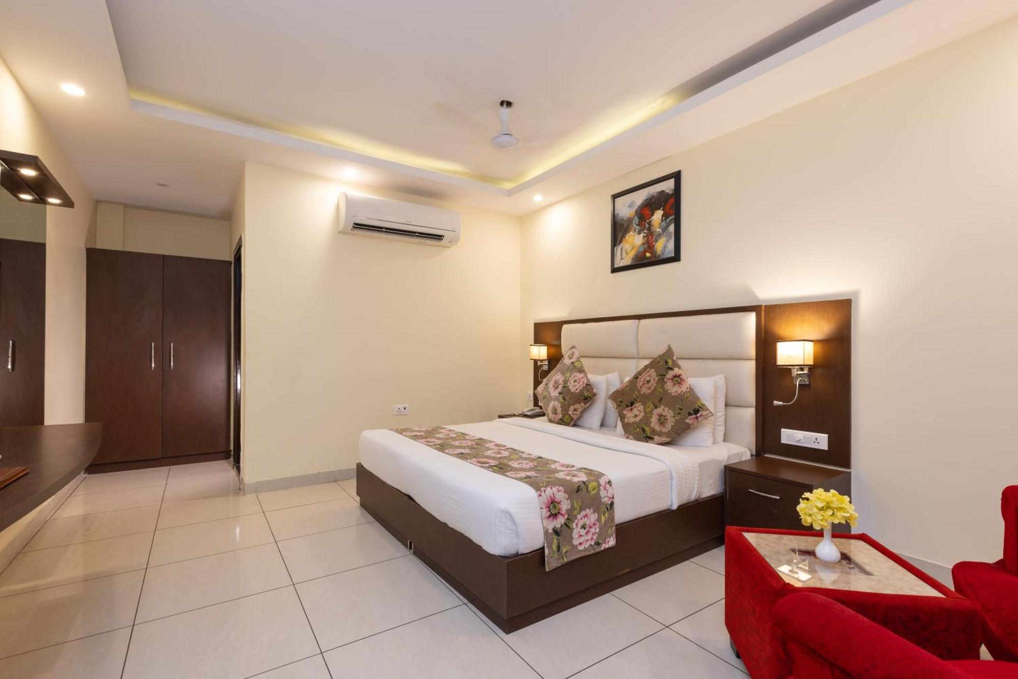 Indira Nikunj Rubystone Exotic Hotel