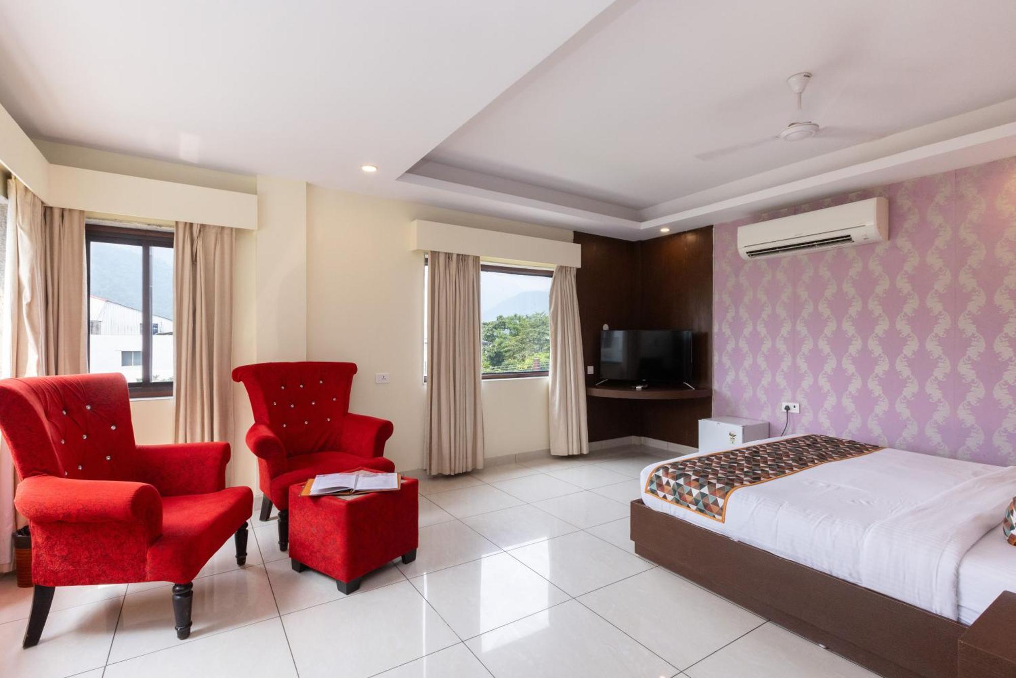Indira Nikunj Rubystone Exotic Hotel