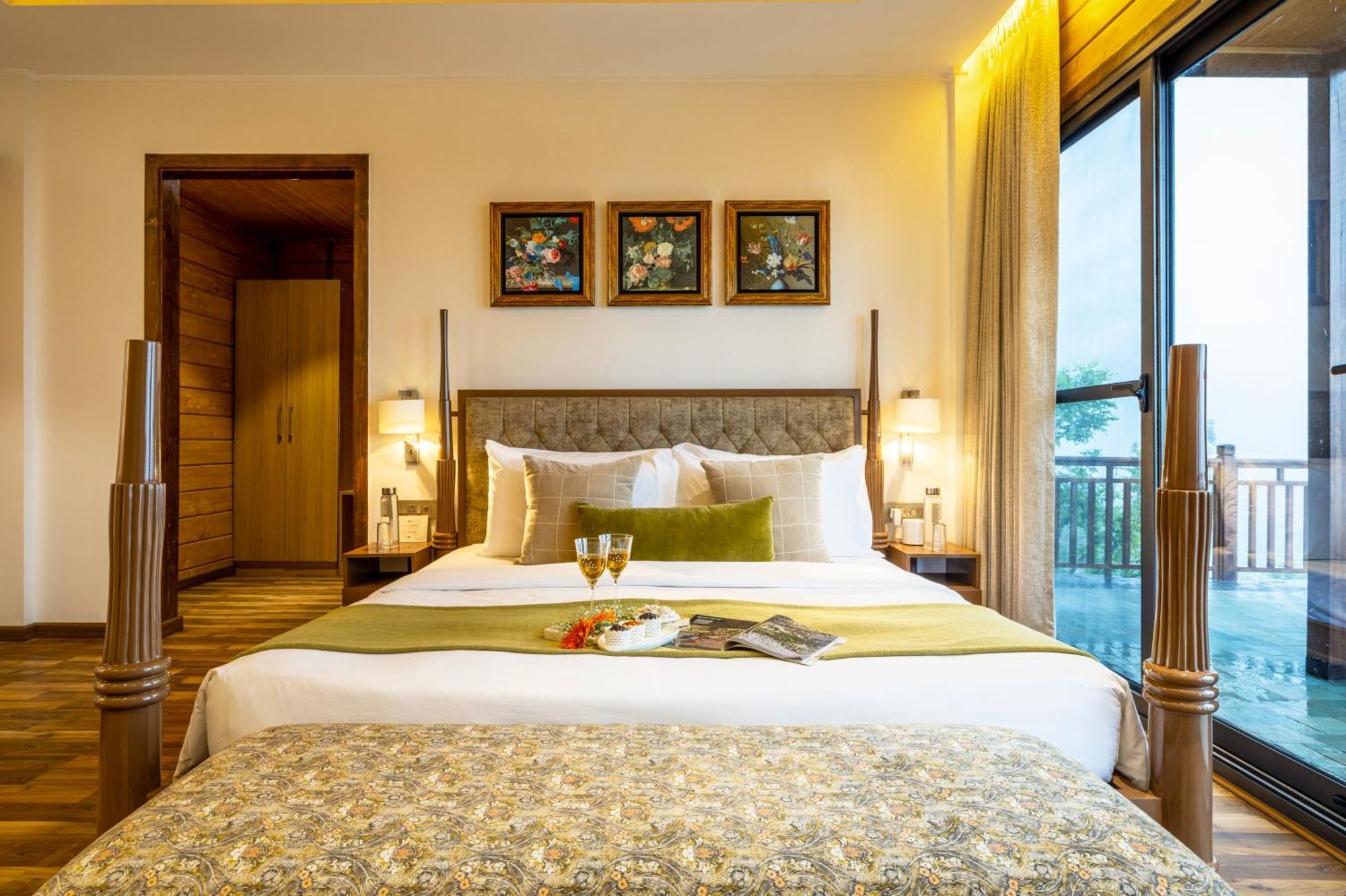 Ama & Trails Kashi House,