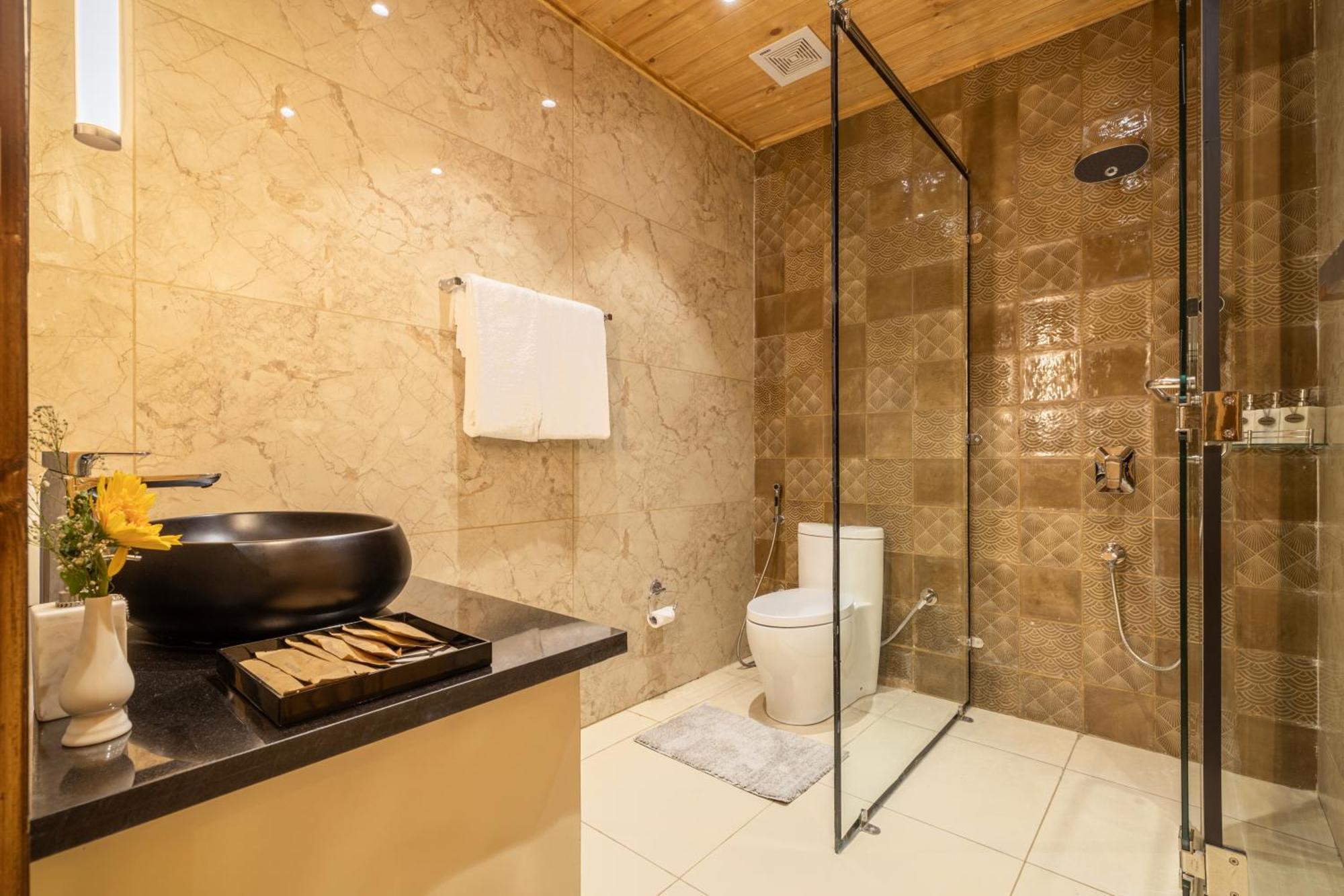 Ama & Trails Kashi House,
