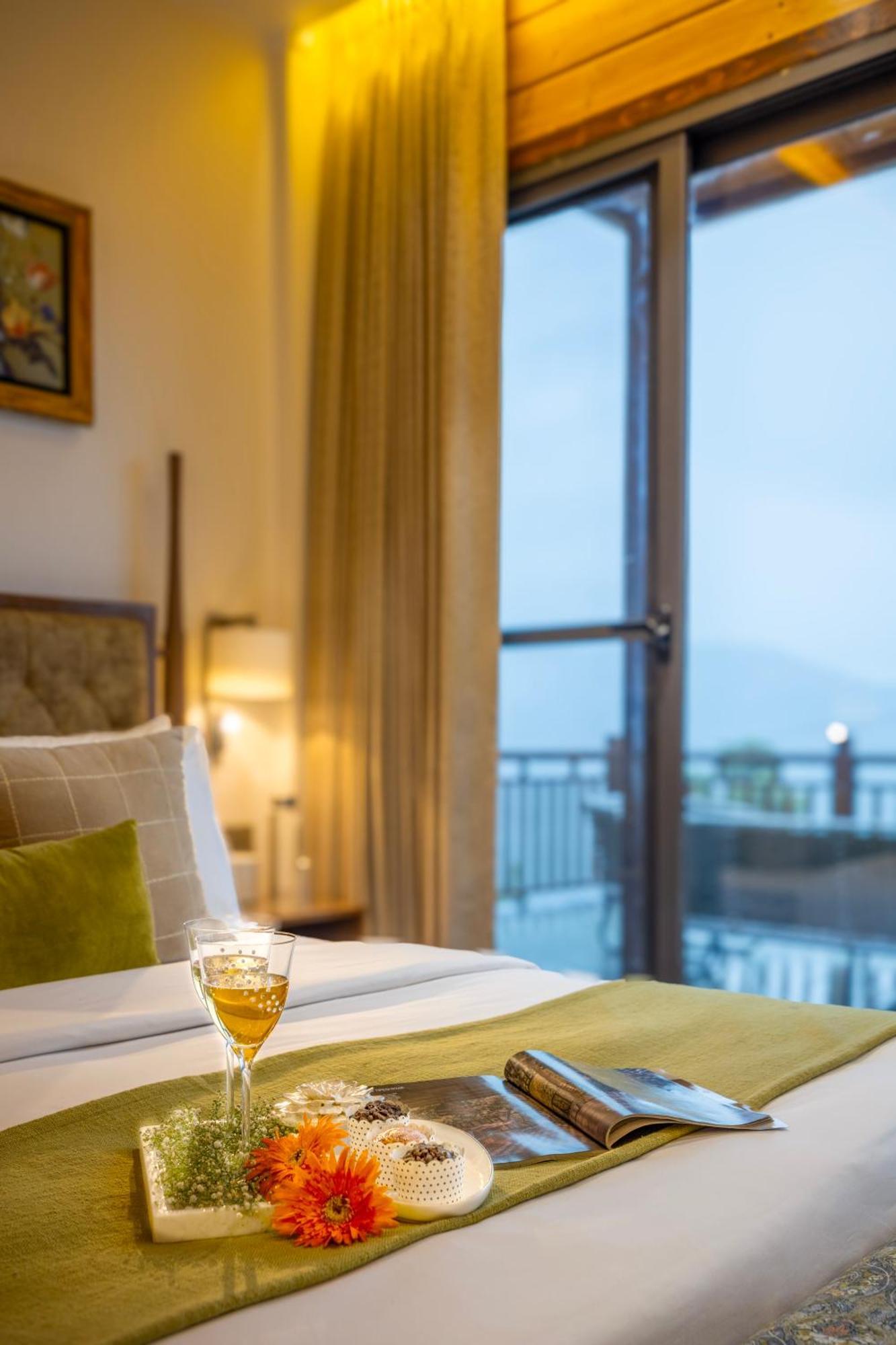 Villa Ama & Trails Kashi House,