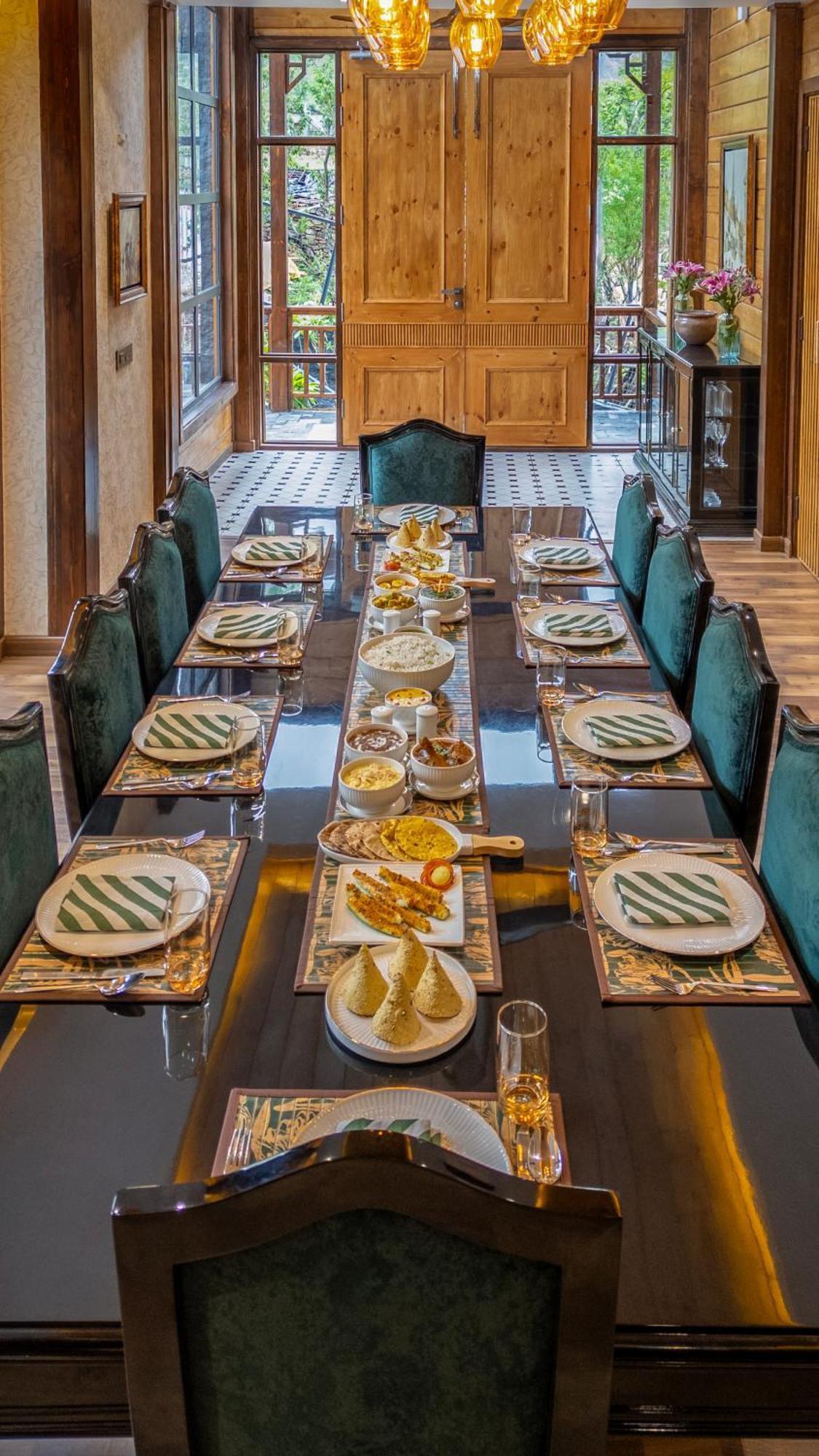 Ama & Trails Kashi House, Villa