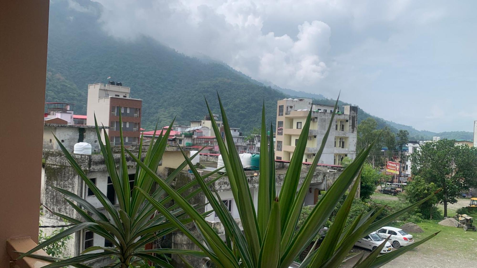 Rudram Yoga & Ayurveda Retreat Hotel Rishikesh