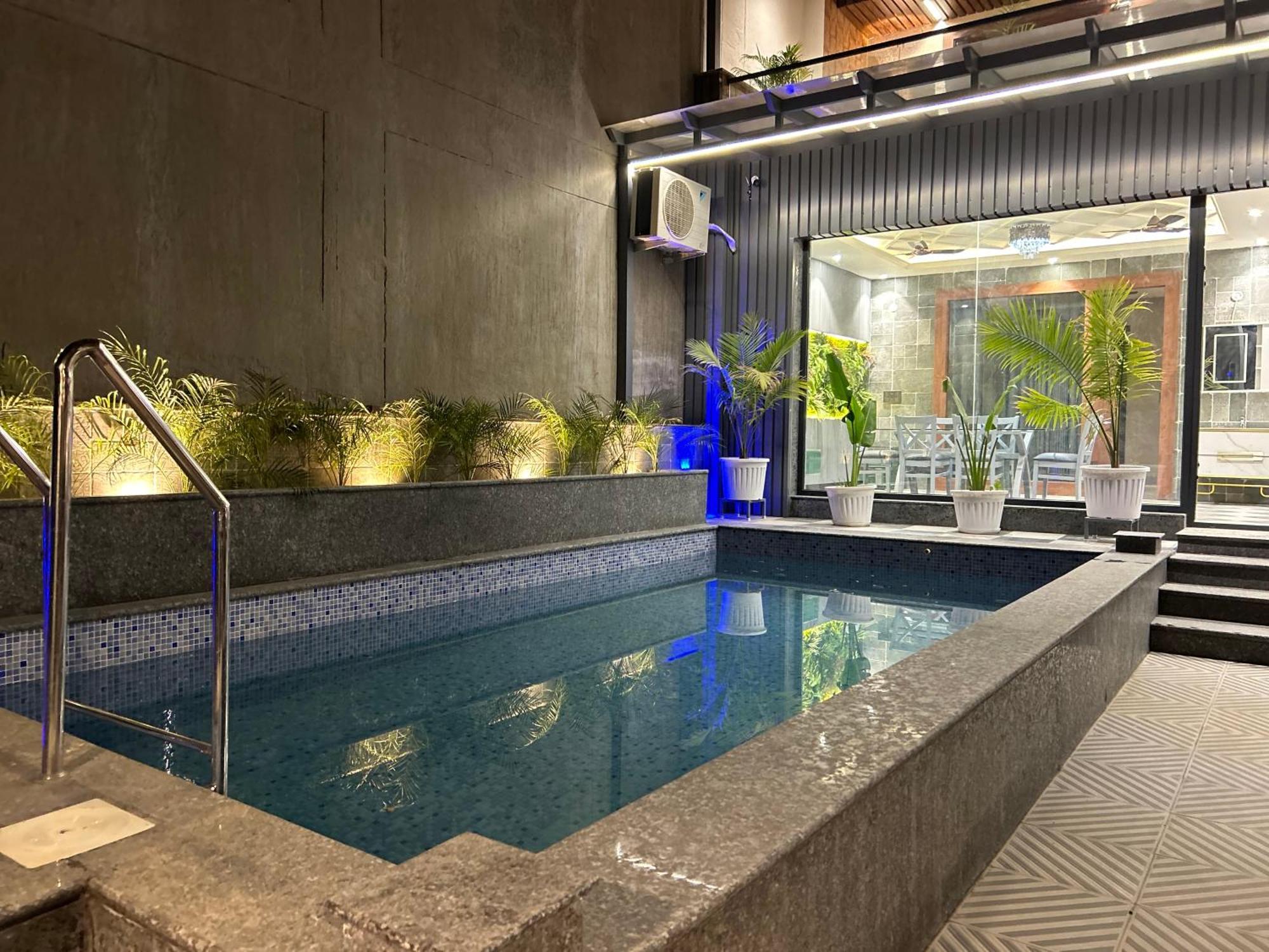 Villa Ganga Euphoria - A Luxury On The Ganges