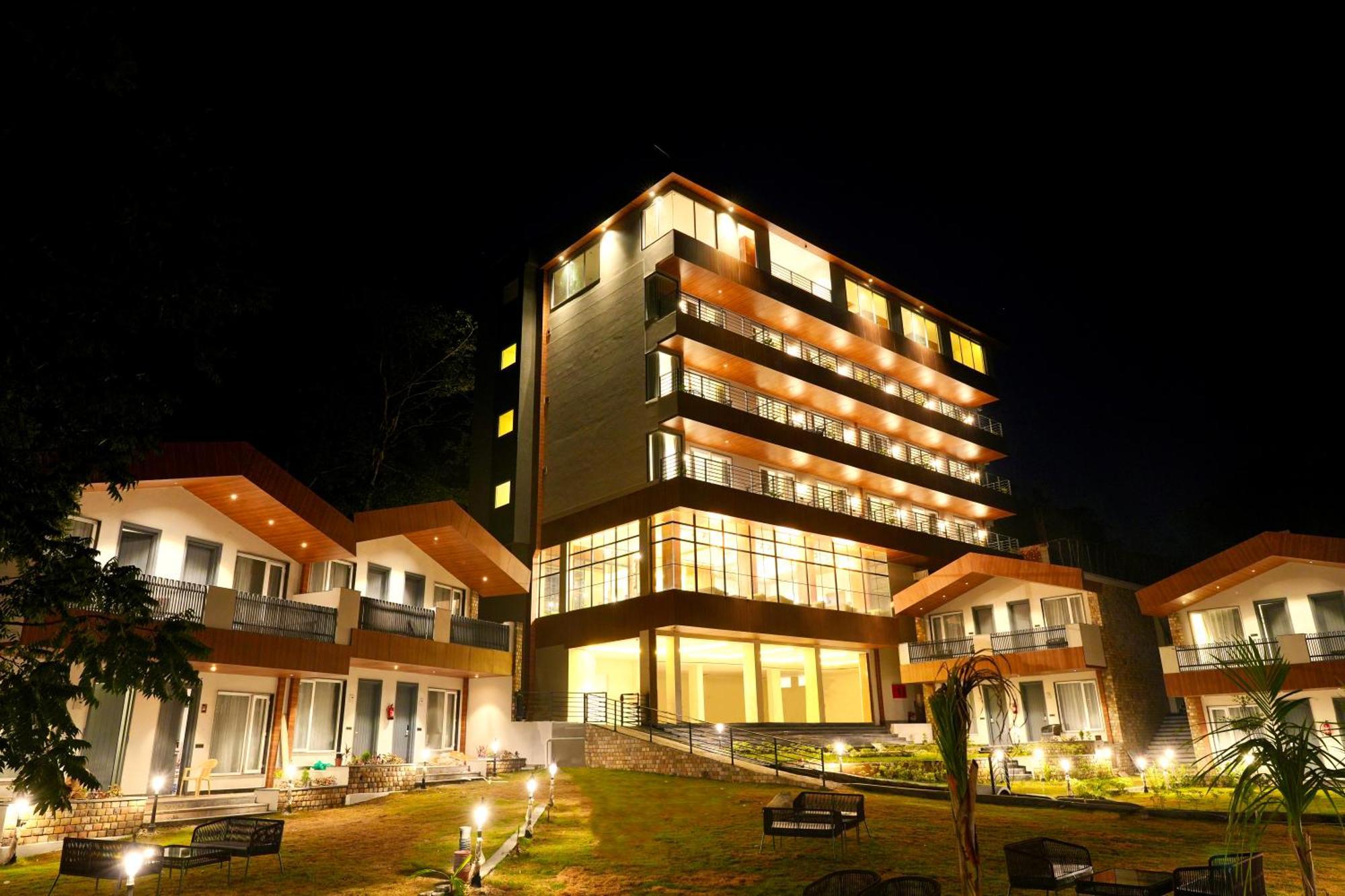 Dls Divine River Resort And Spa, Rishikesh 5*