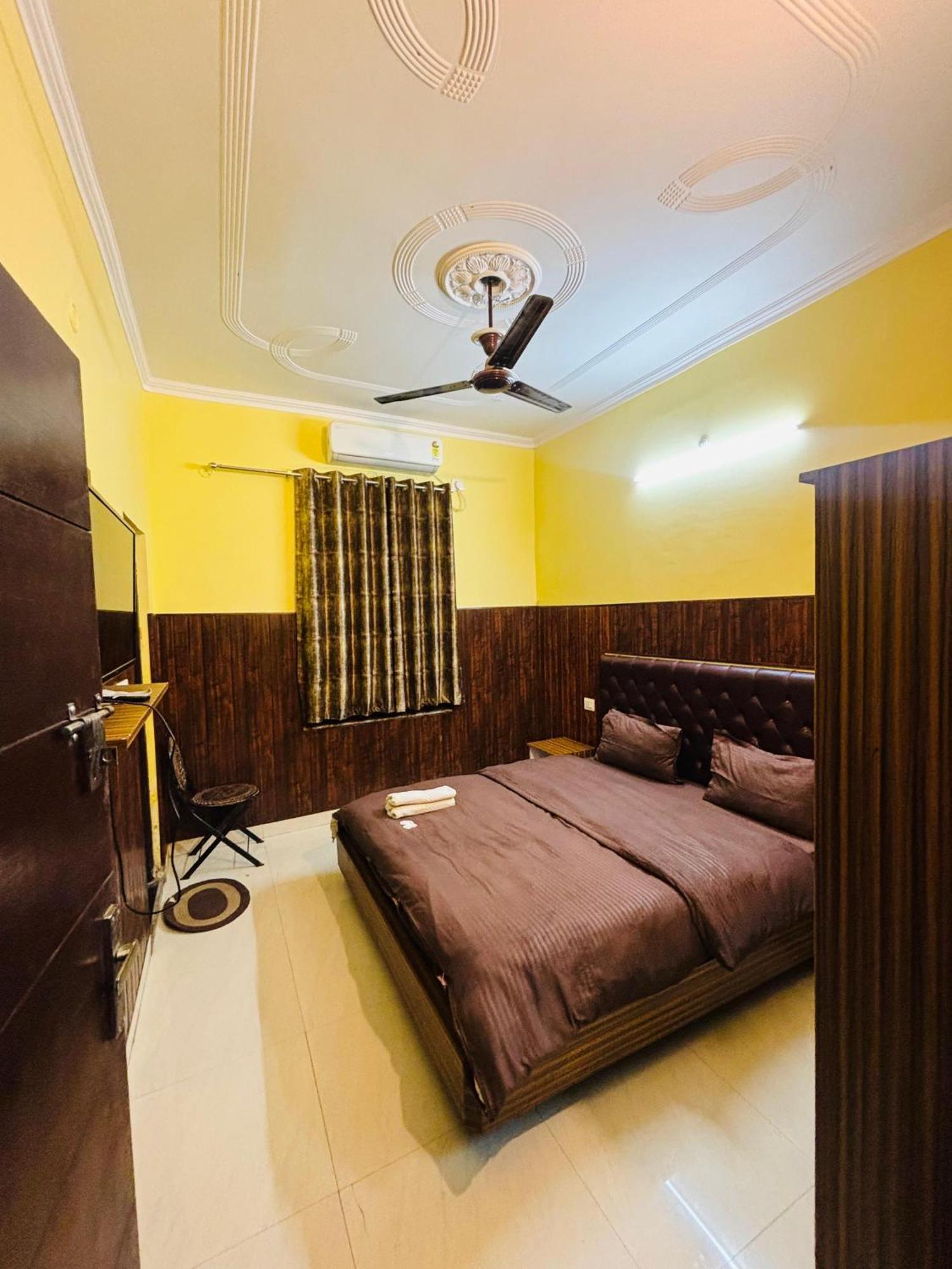 Hotel Manohar Rishikesh