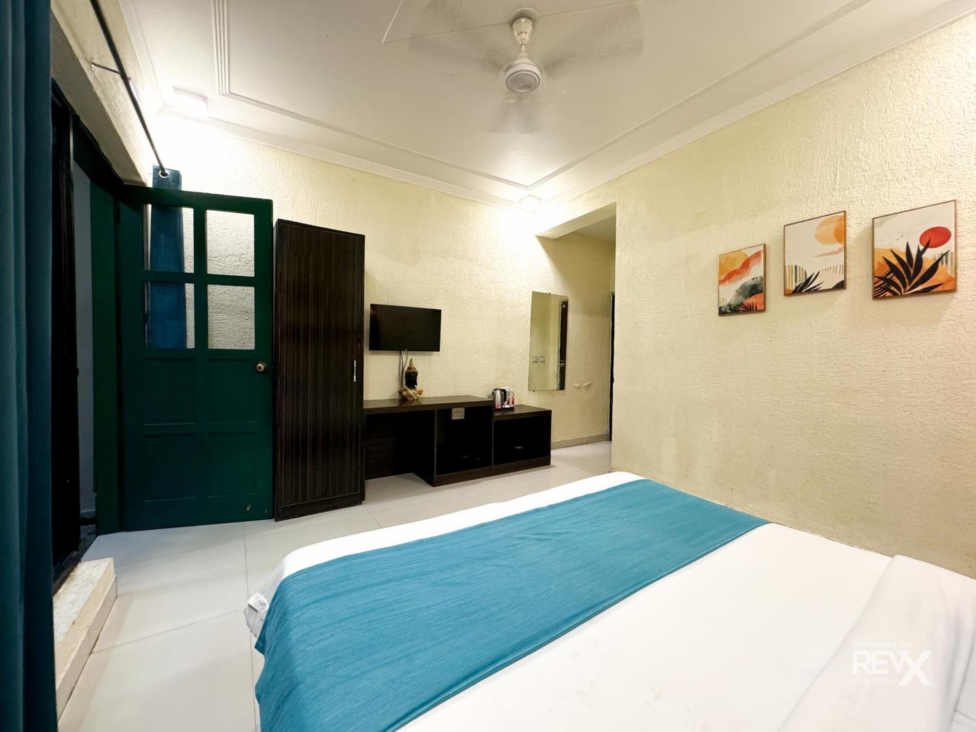 The Wraveler Tapovan And Dorms Hostel *