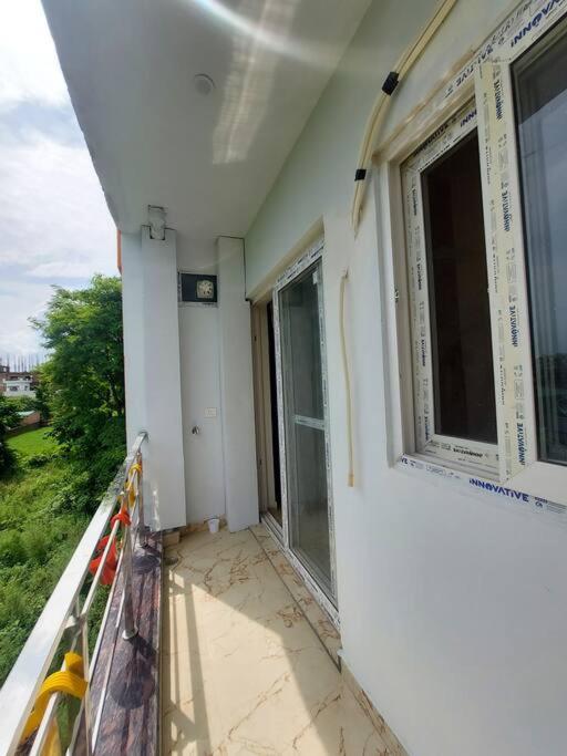Apartment Guruji's *