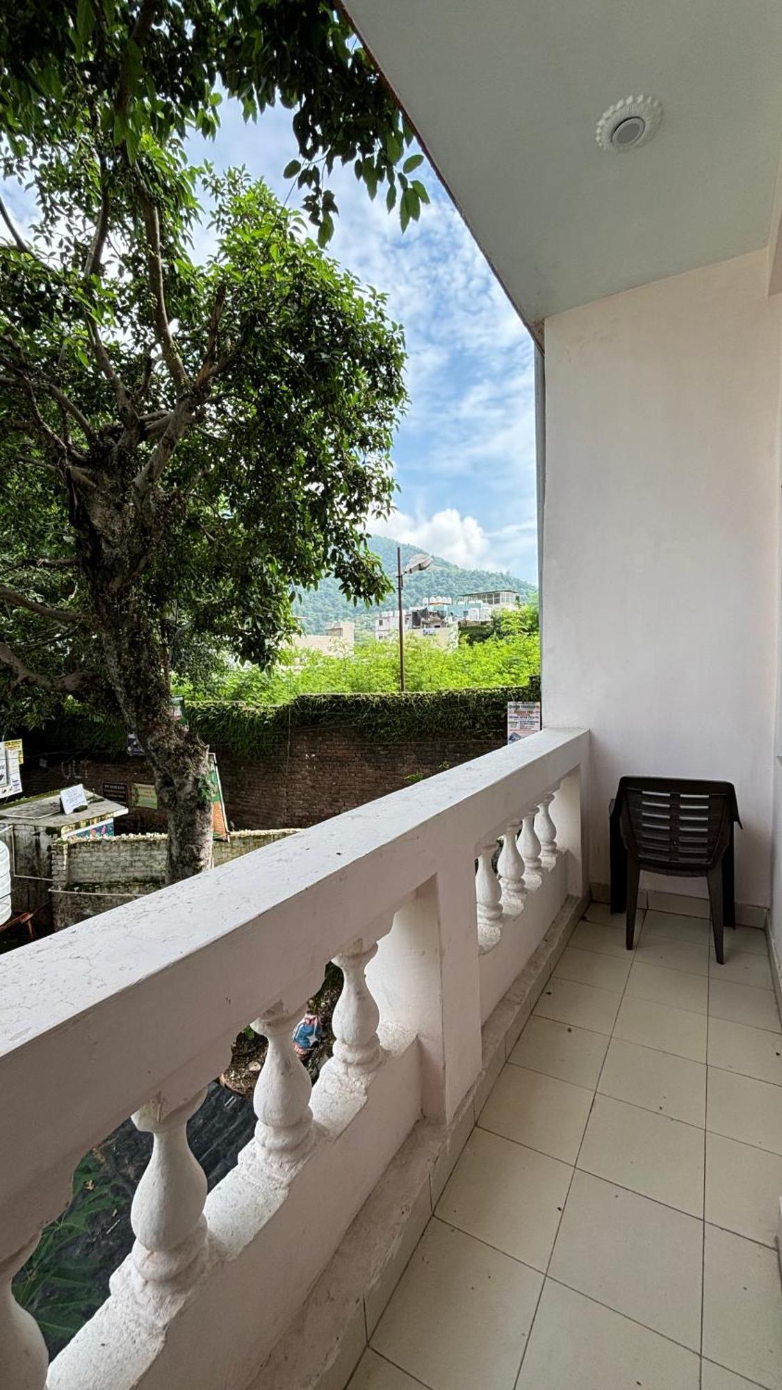 Sattva Cafe And Rishikesh