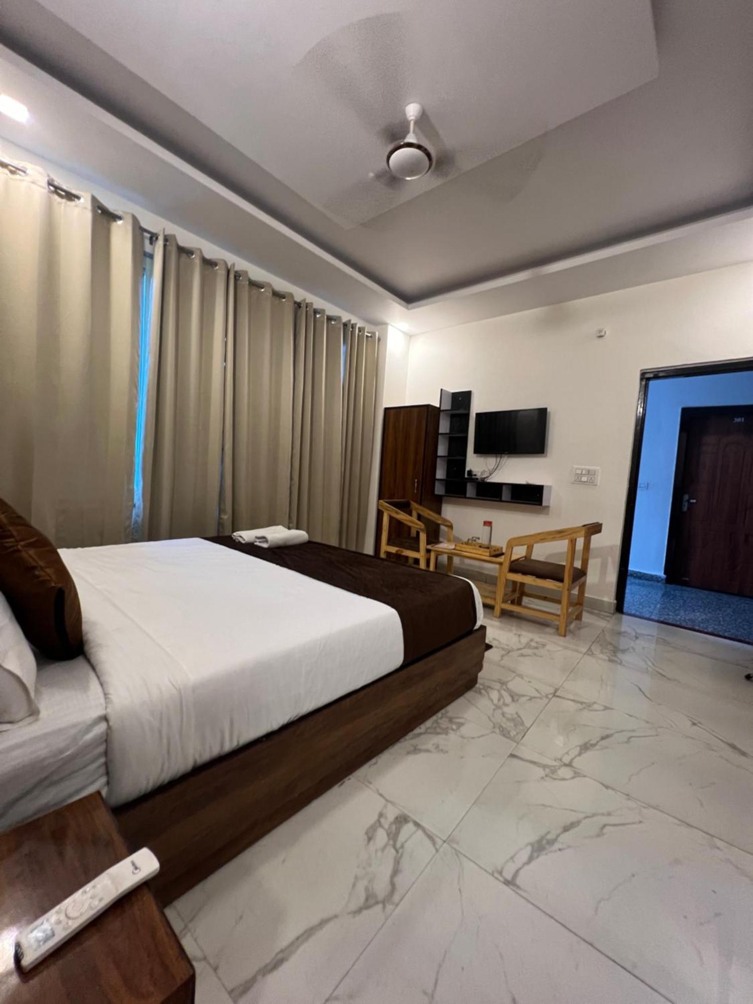 The Royal Galaxy Hotel Rishikesh