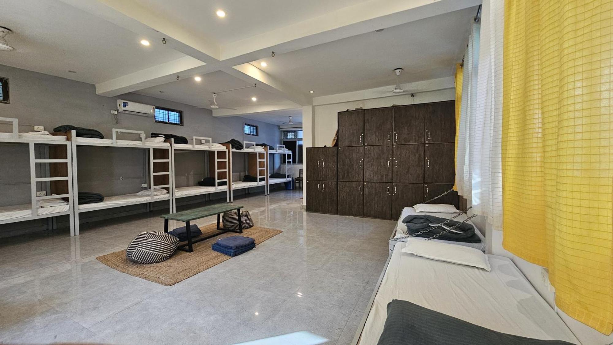 Hostel Freebird Nest *