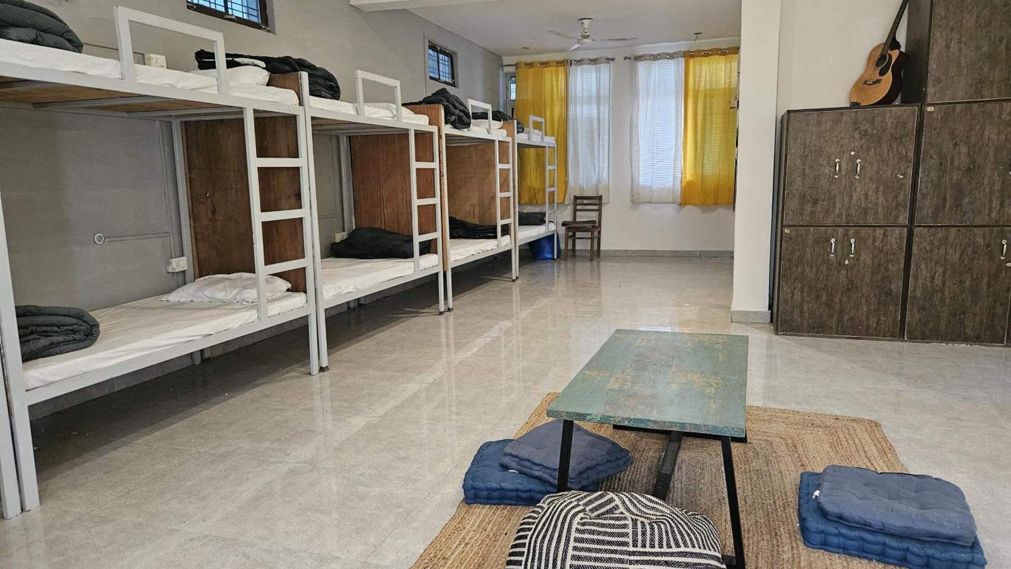 Hostel Freebird Nest *