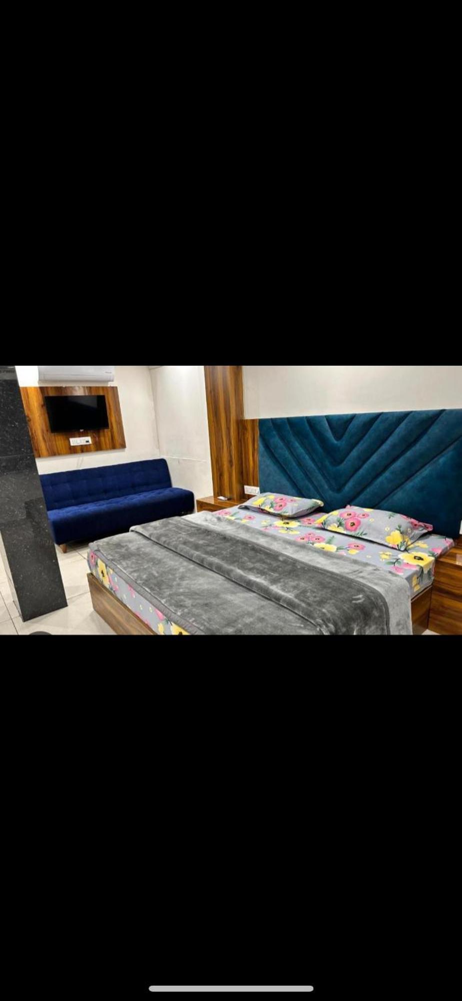 Hotel Divya