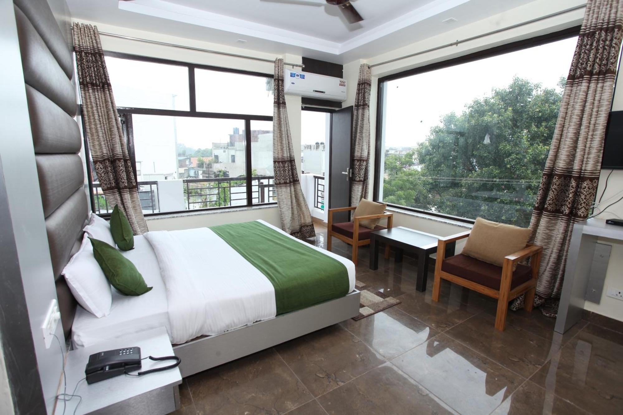 Hotel Trihari