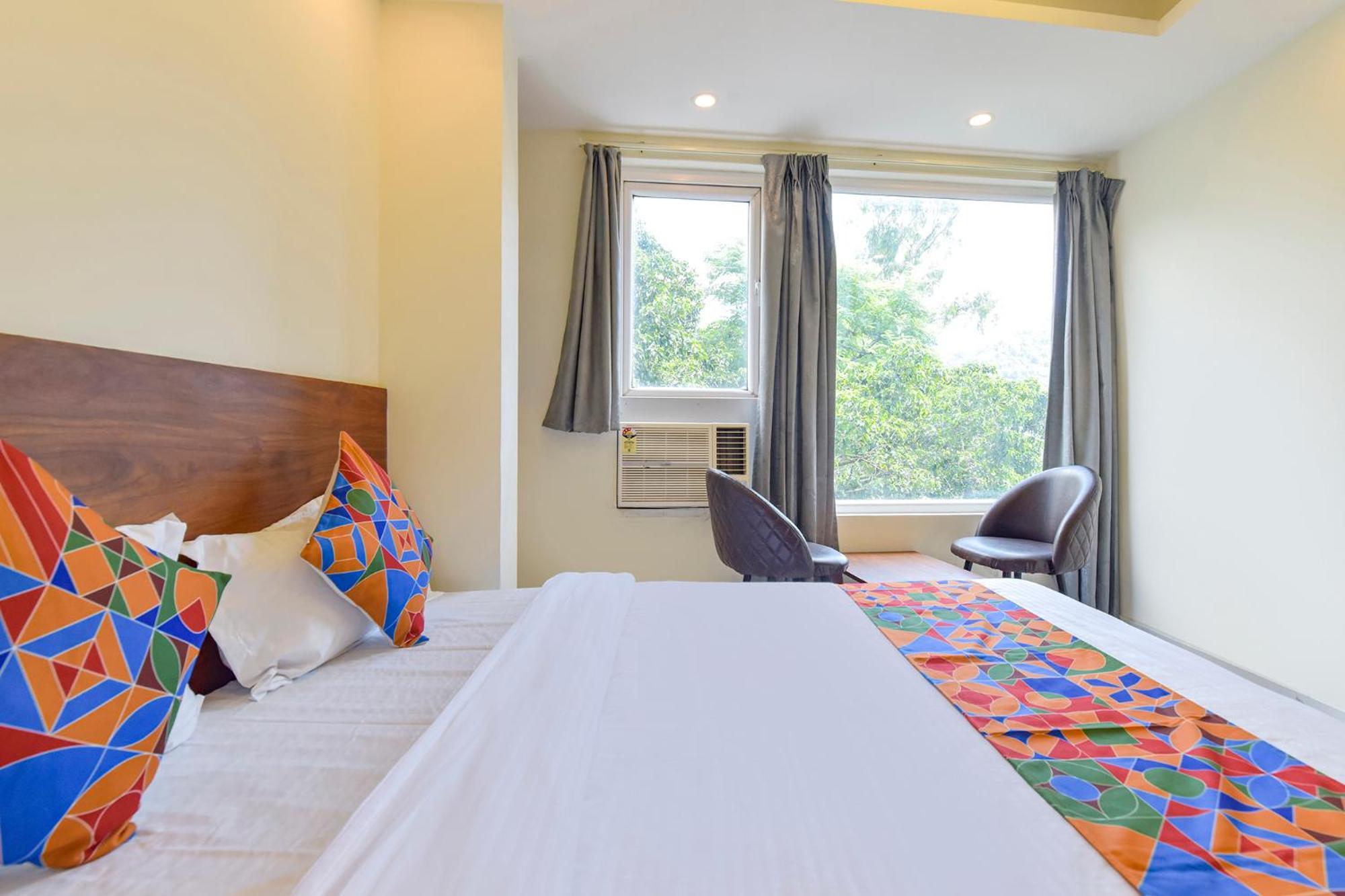 Fabhotel Uv Hotel 3*