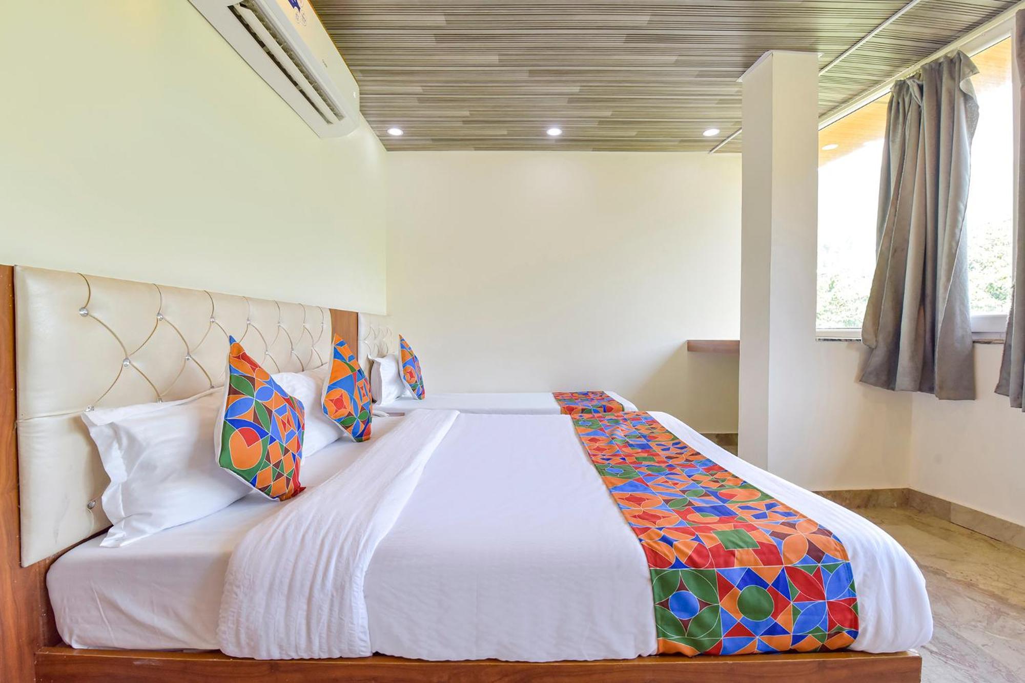 Fabhotel Uv 3*