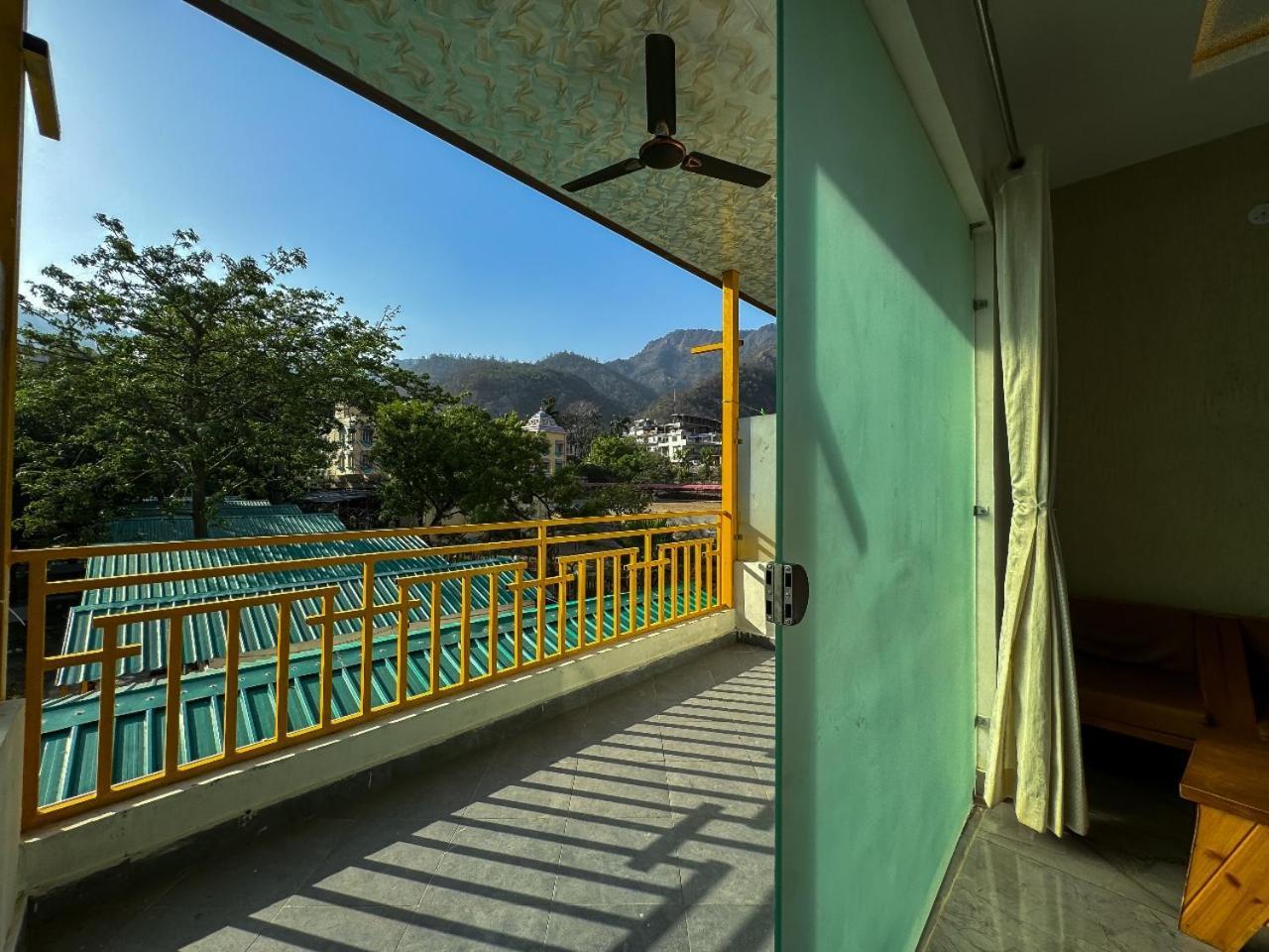 Tree House By Sarvottam Hotel 3*