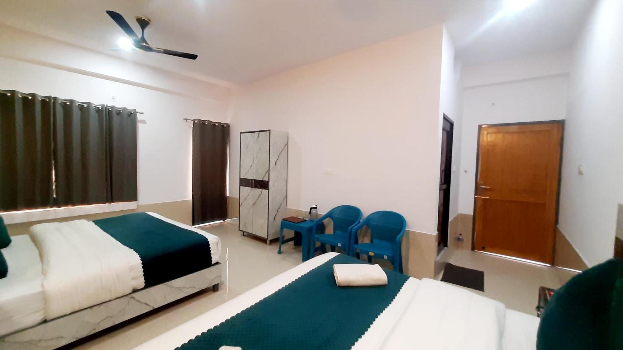 Hostel Manzil *