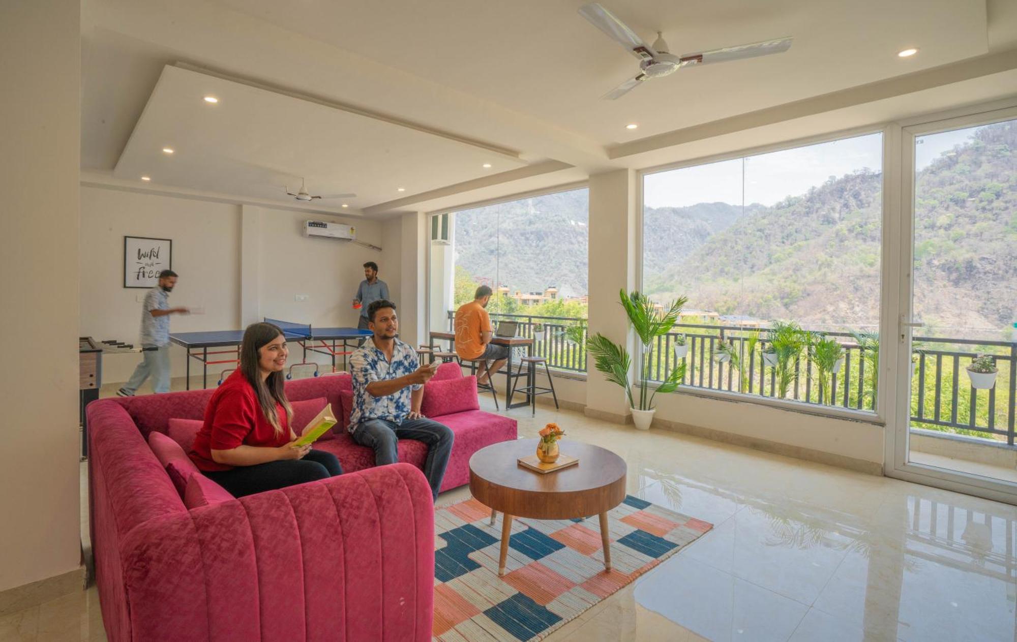 Perfectstayz Alpine Near Laxman Jhula