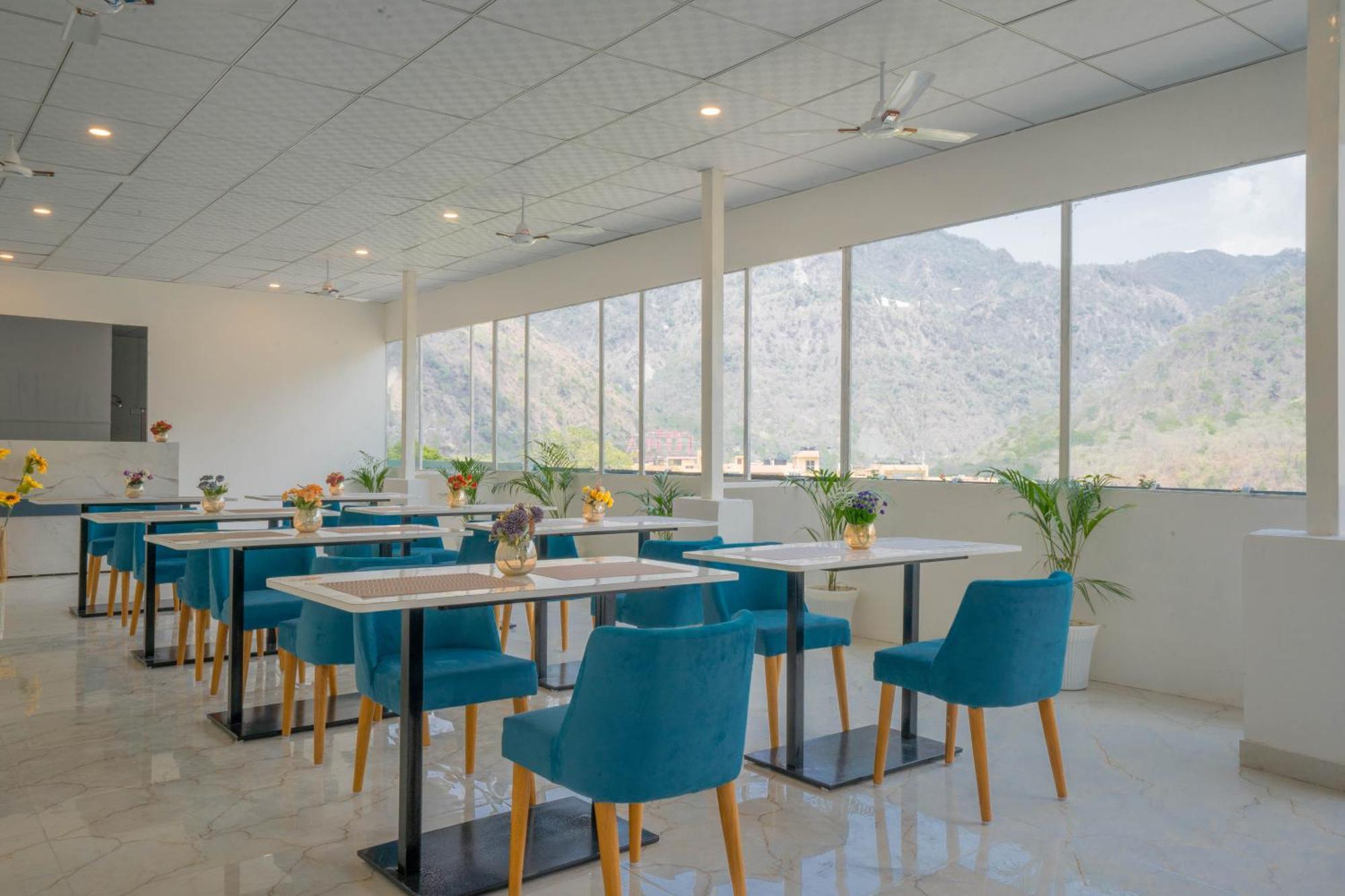 Perfectstayz Alpine Near Laxman Jhula Rishikesh