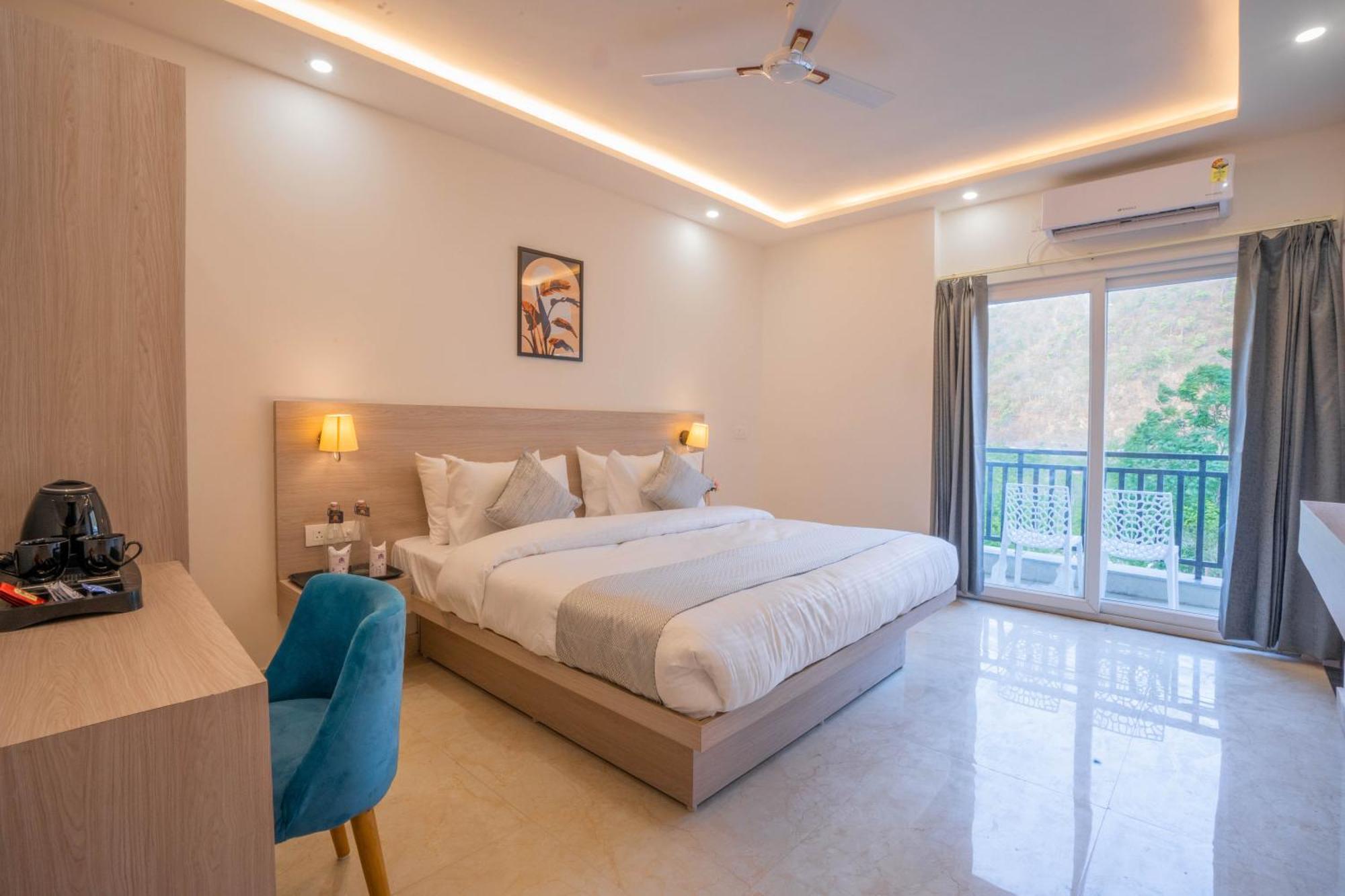 Perfectstayz Alpine Near Laxman Jhula Rishikesh