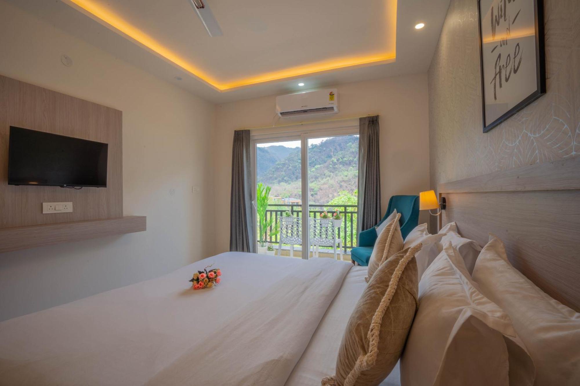 Perfectstayz Alpine Near Laxman Jhula Hotel