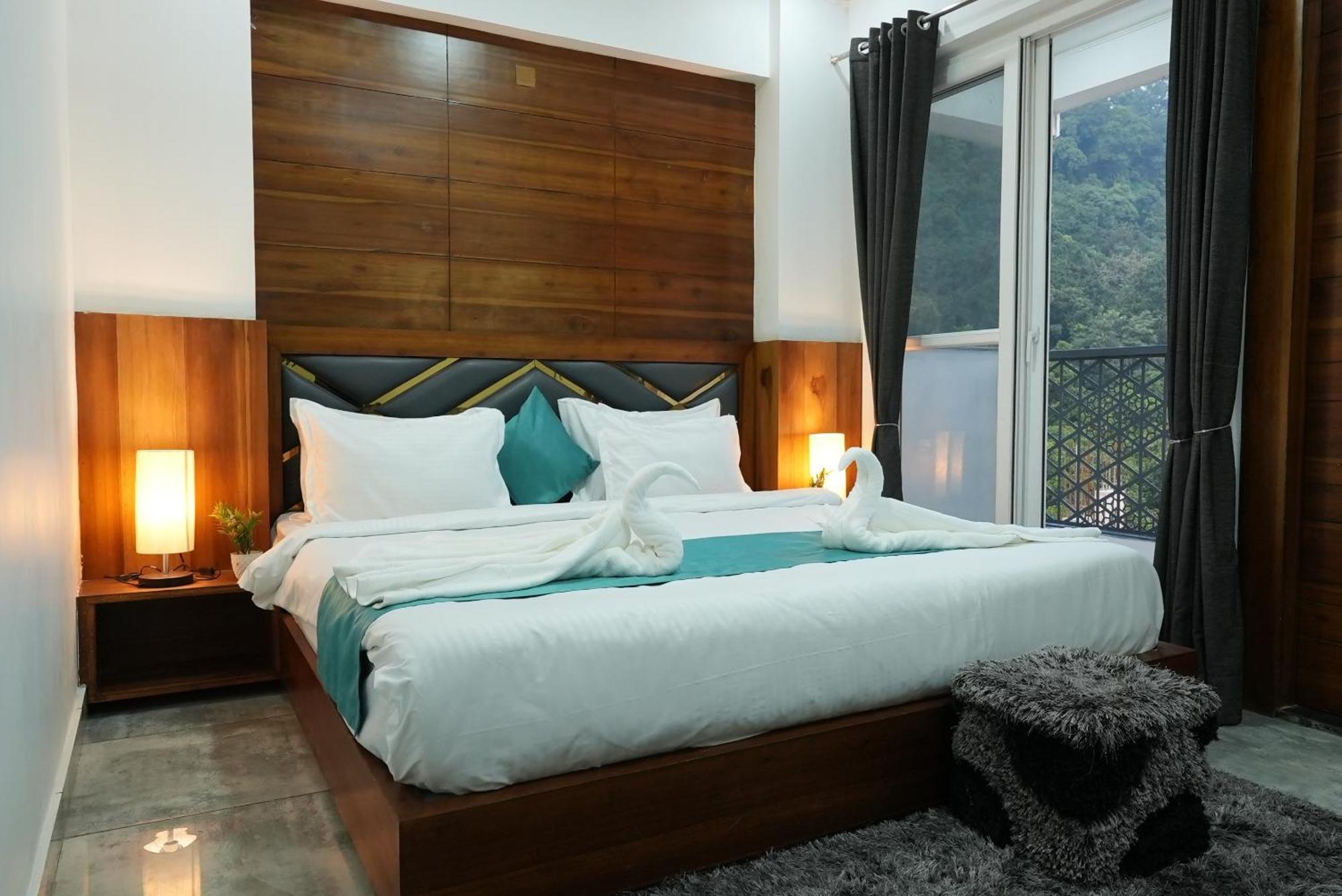 Hotel The Tapovan Hills