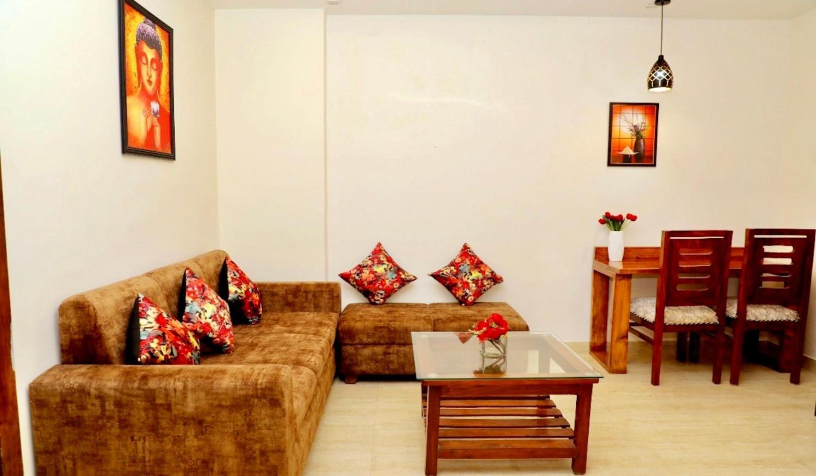 Yogvan Luxury 1bhk Tapovan Apartment *