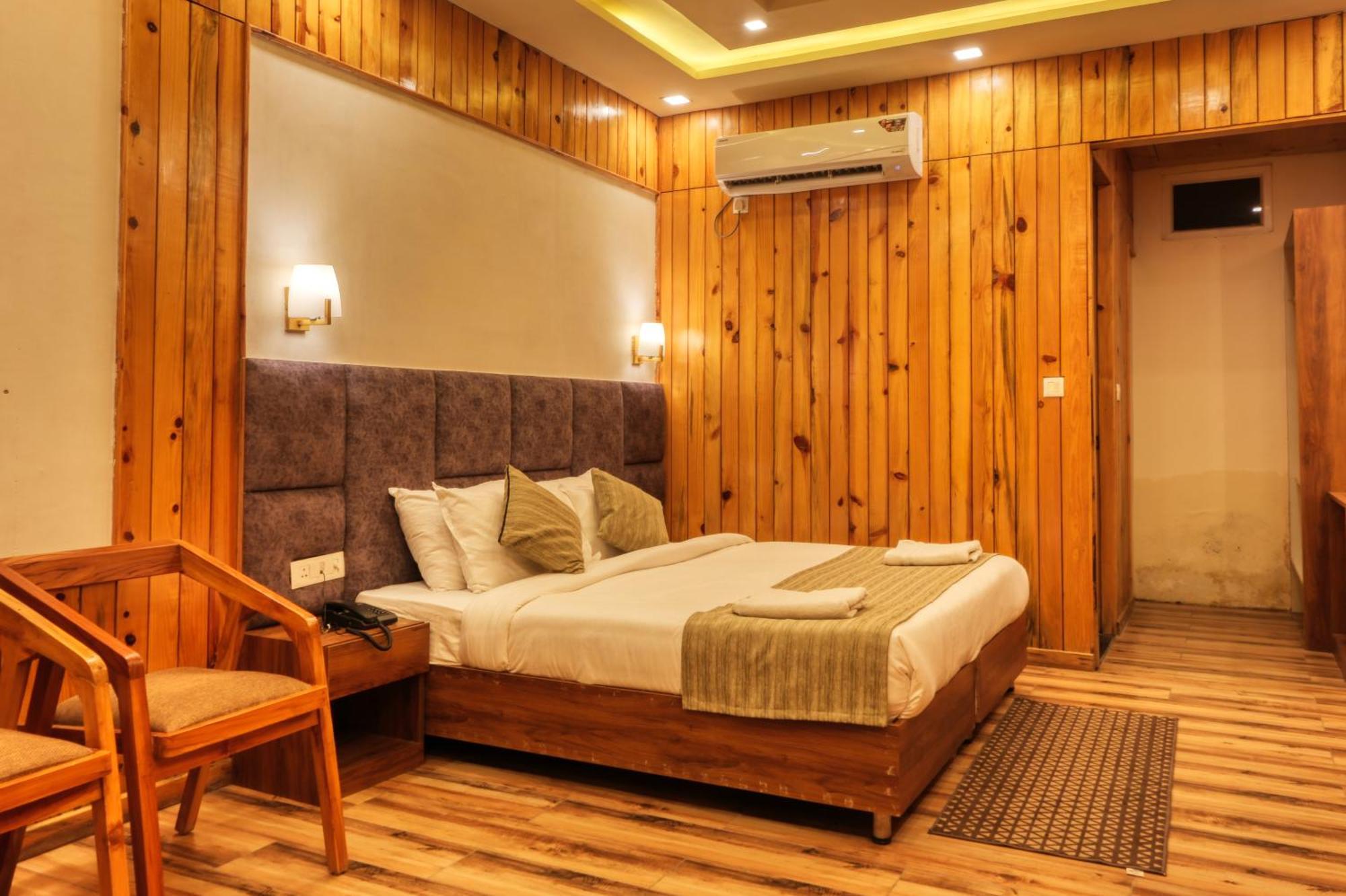 Qcent Woods Resort & Spa, Rishikesh Resort 4*